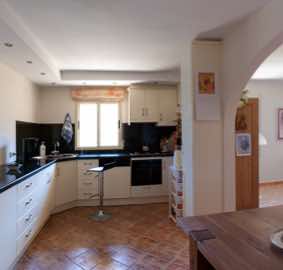 Imágenes descriptivas que posicionen su vivienda respecto de otras.